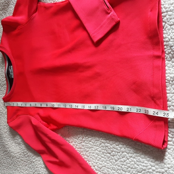 Under Armour Medium Fitted Coldgear Neon Pink Long Sleeve Athletic Top - Picture 6 of 14